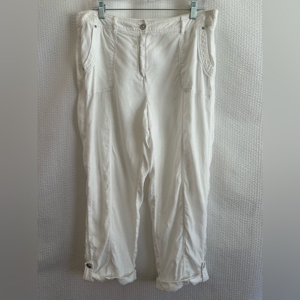 Chico's White 100% Linen Crop Pants Size 10 Straight Leg Roll Tab Casual Resort
